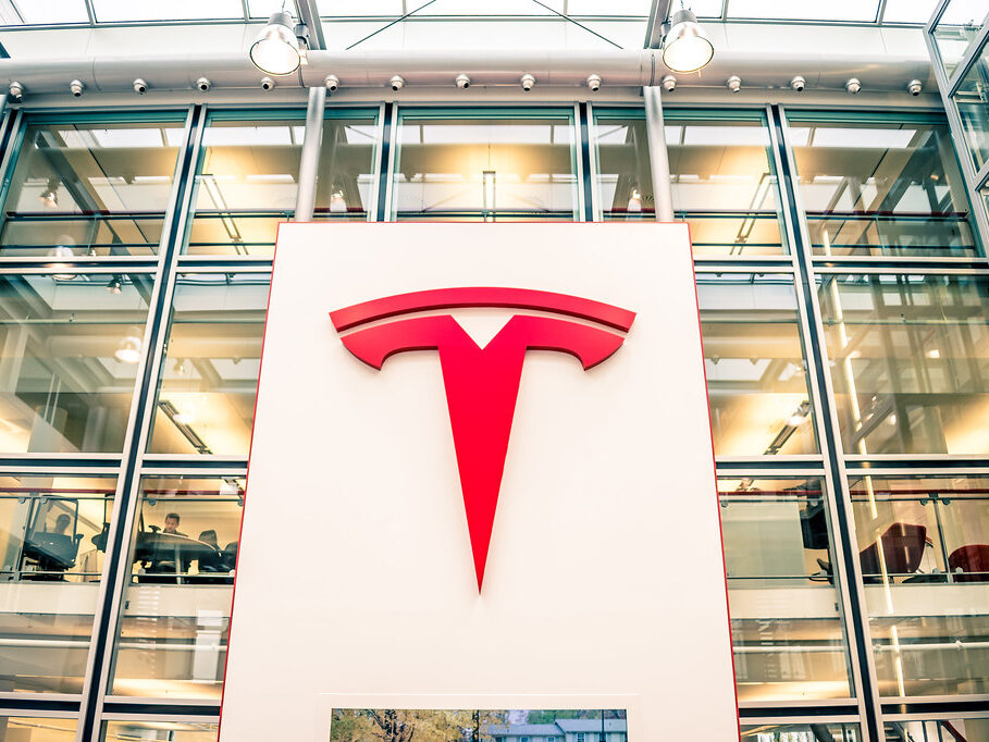 Tesla musí zastavit výrobu v Grünheide u Berlína