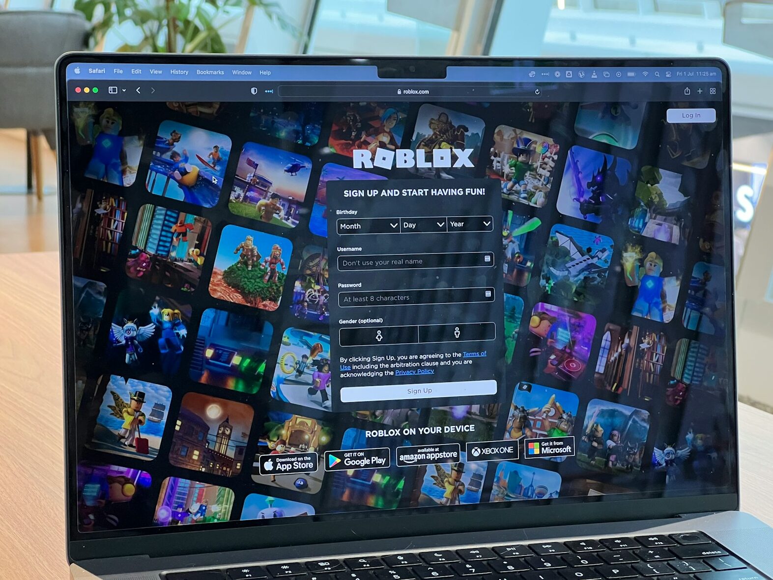 Akcie hry Roblox strmě padají, hráči utrácejí méně peněz