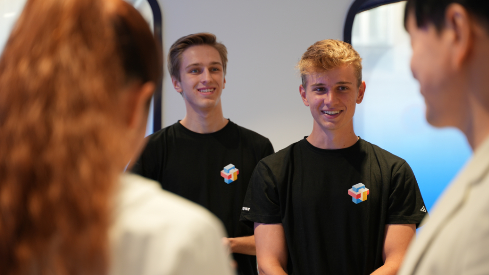 Paralympionička Hee-jin Kim a tým z česko-slovenského Solve for Tomorrow od Samsungu si povídají, jak odstraňovat překážky