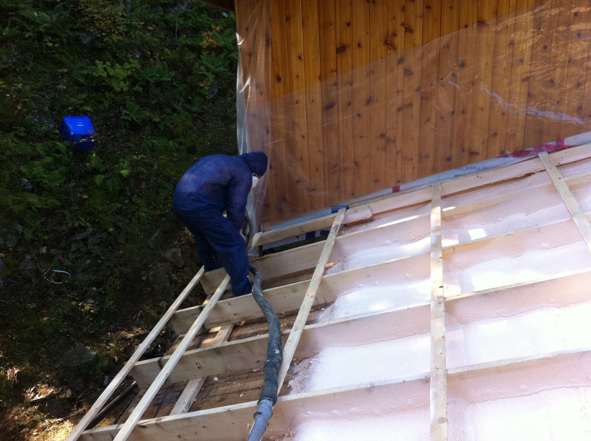 Zateplení střechy stříkanou PUR pěnou Olomouc