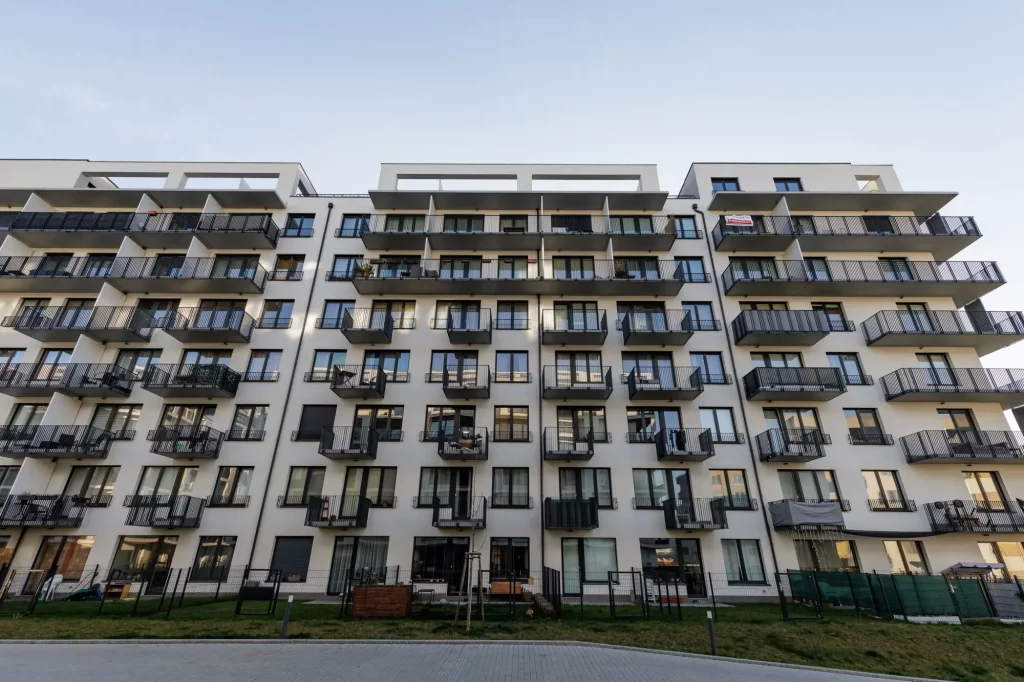 Moderní bytový dům v Praze