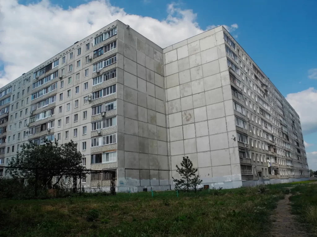 Typický panelák ze socialistické éry