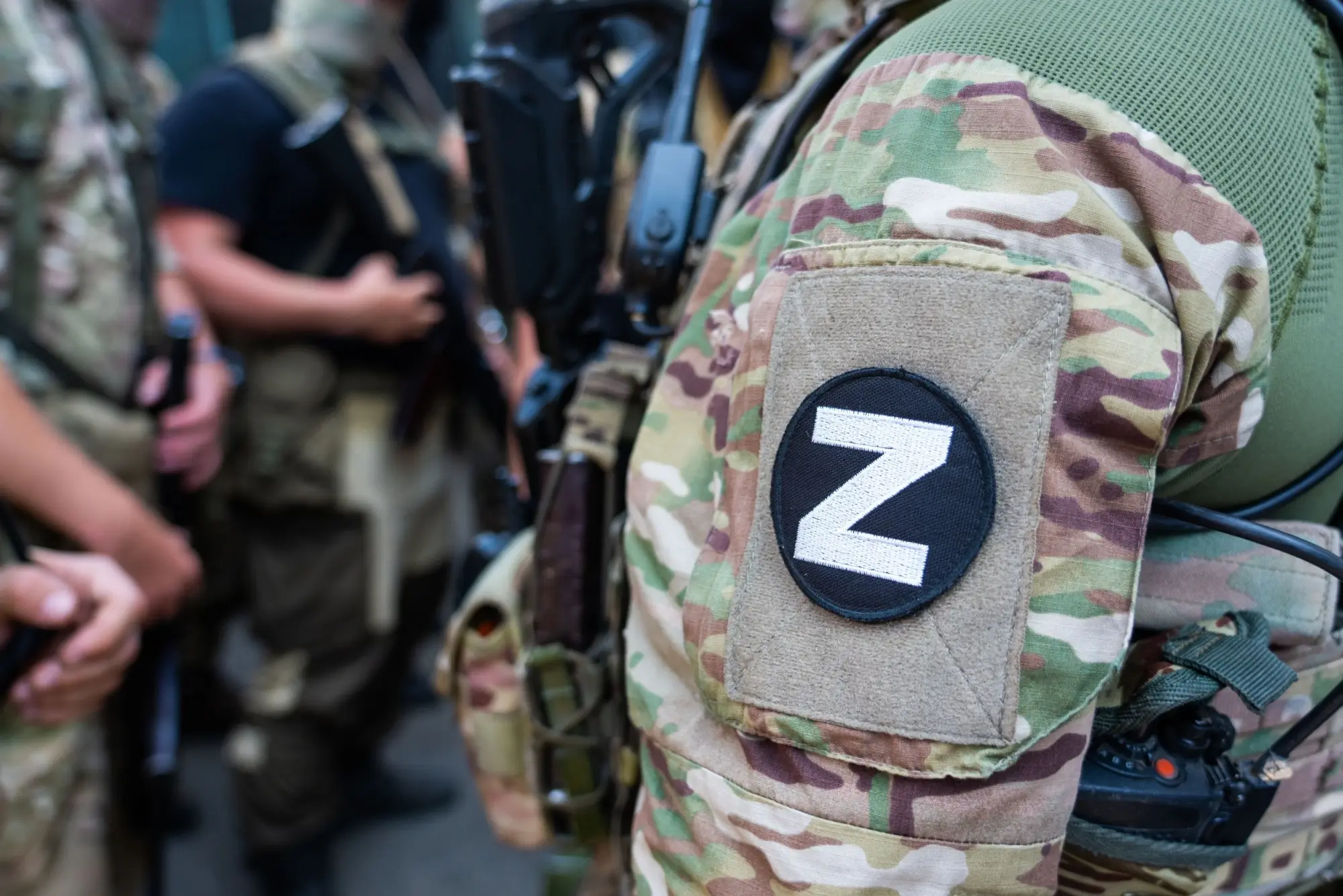 Detail p&iacute;smene Z na rusk&eacute; uniformě