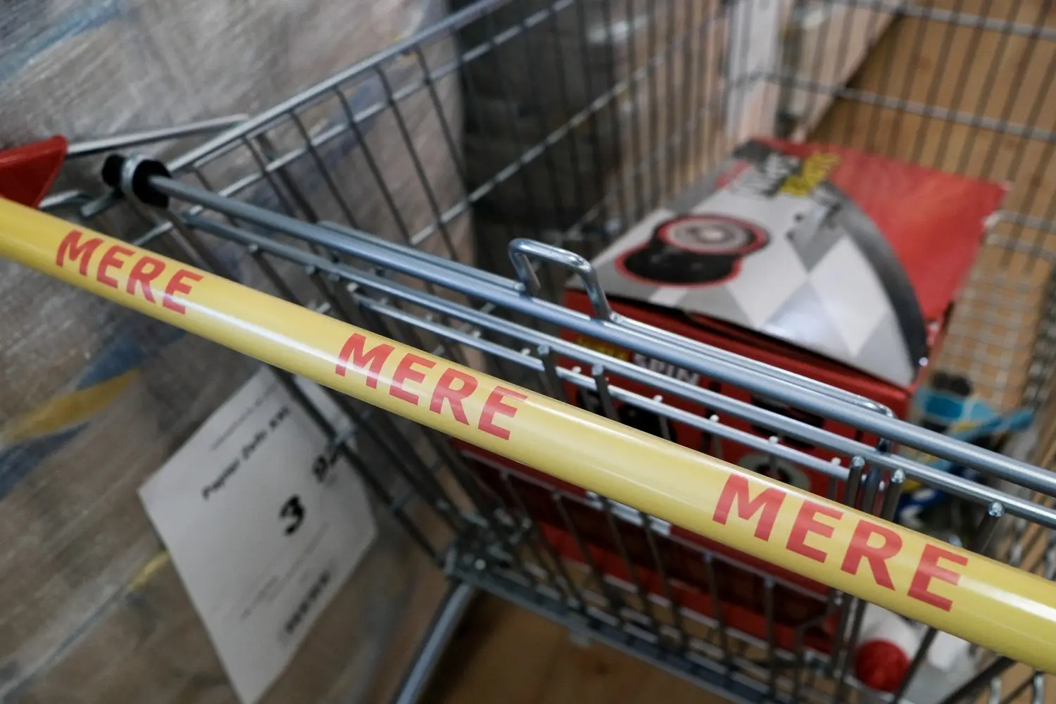 Levný ruský obchodní řetězec s potravinami dobývá Evropu. Strčí do kapsy Lidl, Penny i Biedronku