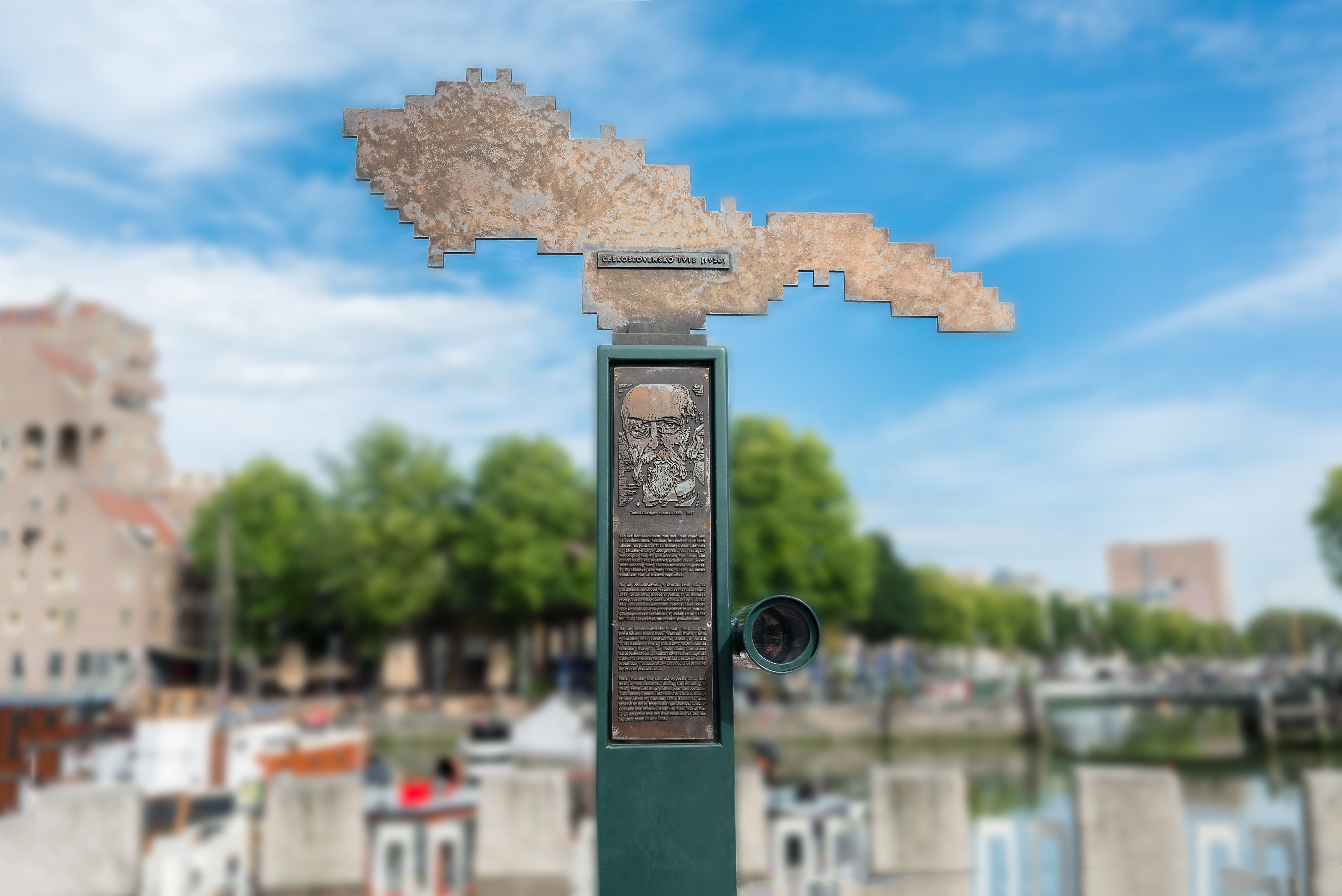 Vzácná bankovka z dob Československa má dnes cenu zlata. Nález může vynést miliony korun