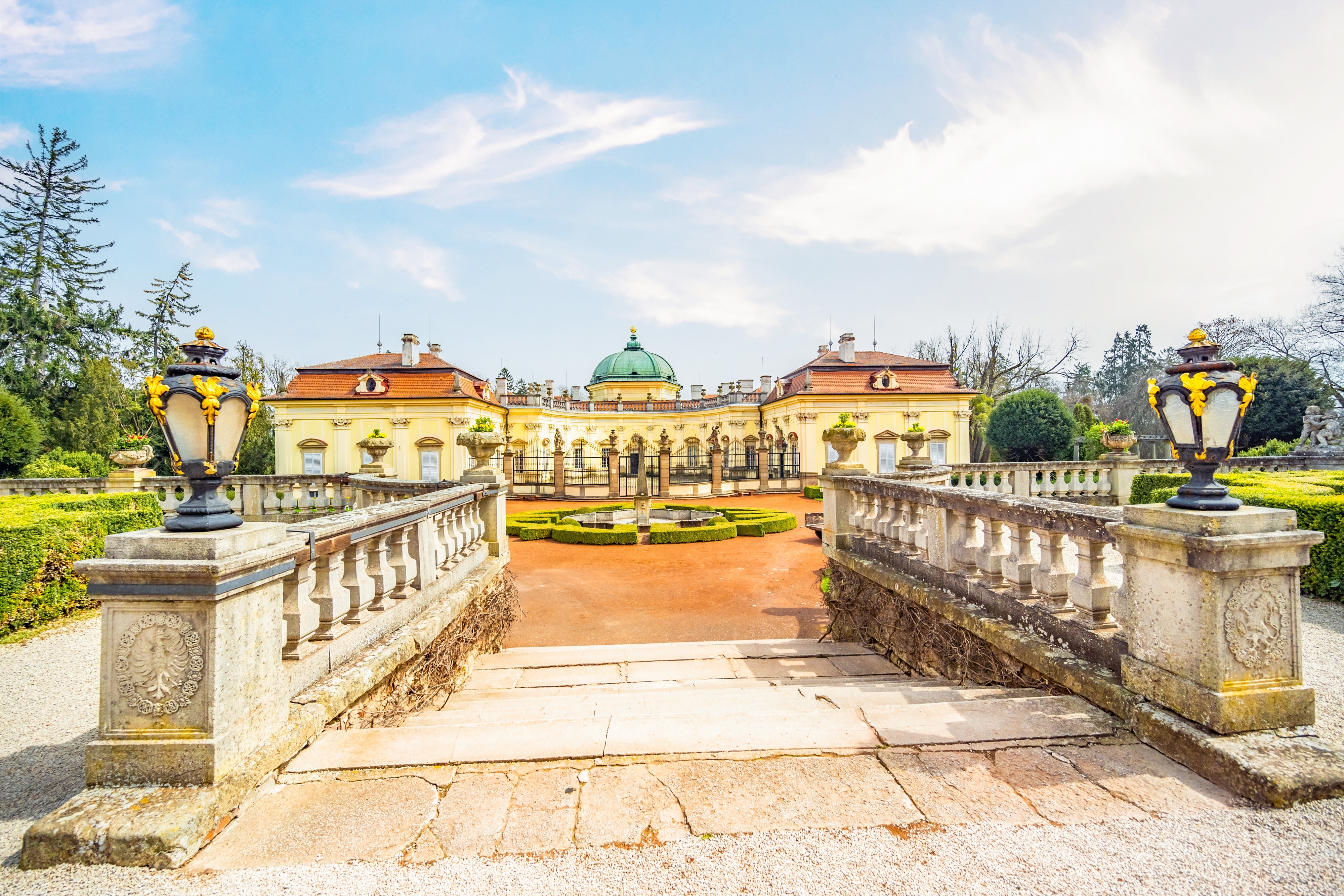 Nejlepší výlet pro seniory. Na tento kouzelný zámek nebudete šlapat do kopce a ceny jsou lidové