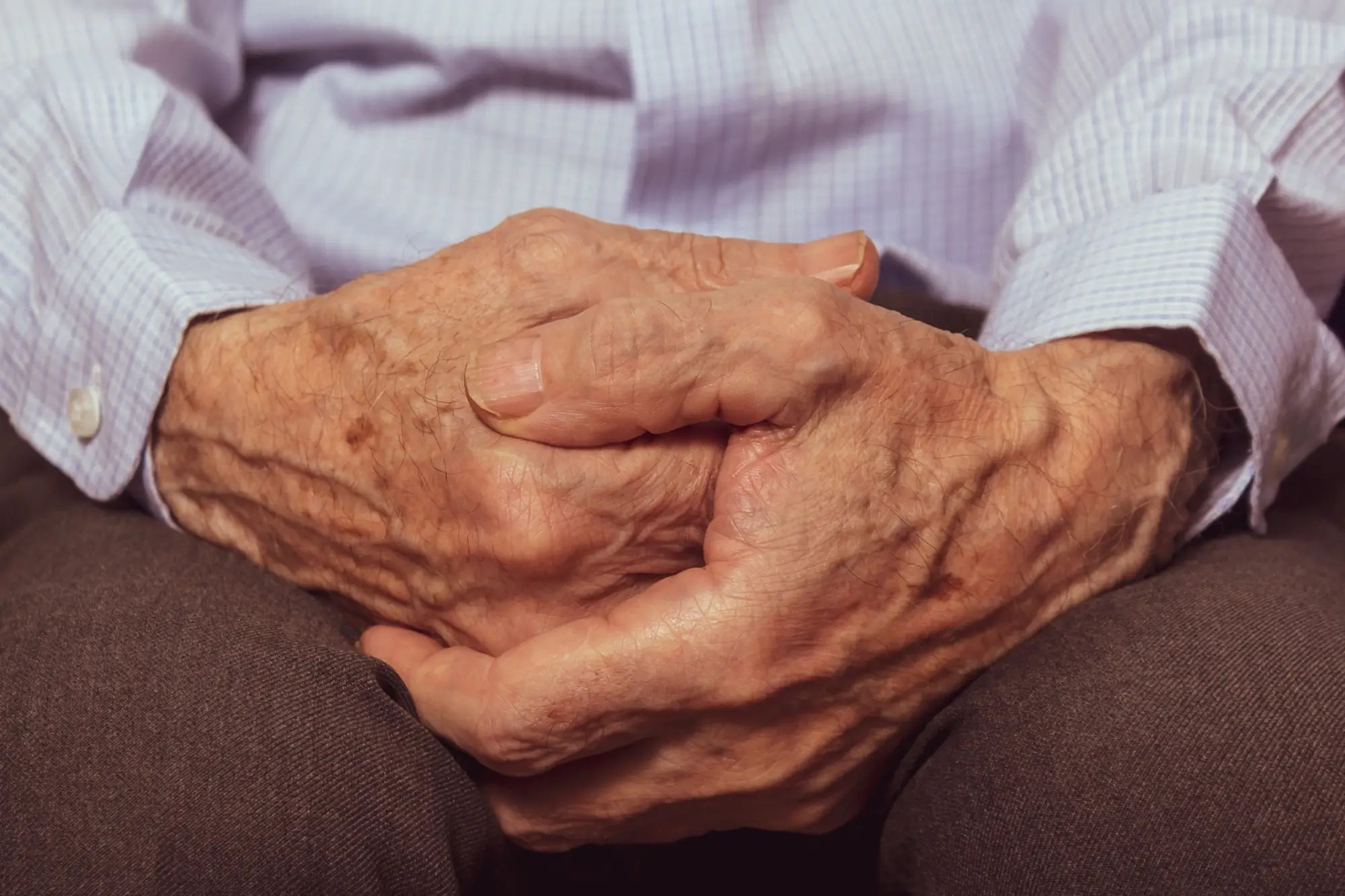 Tomuto muži je 188 let. Nikdy neviděl mobil a tvrdí, že zažil Napoleona