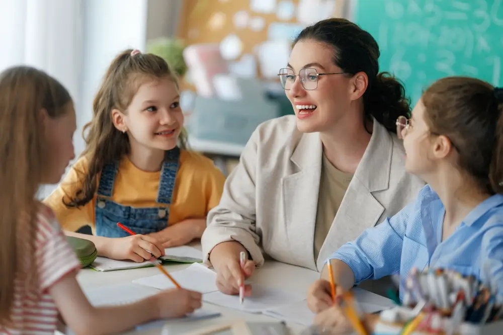 Učitelka a žákyně.