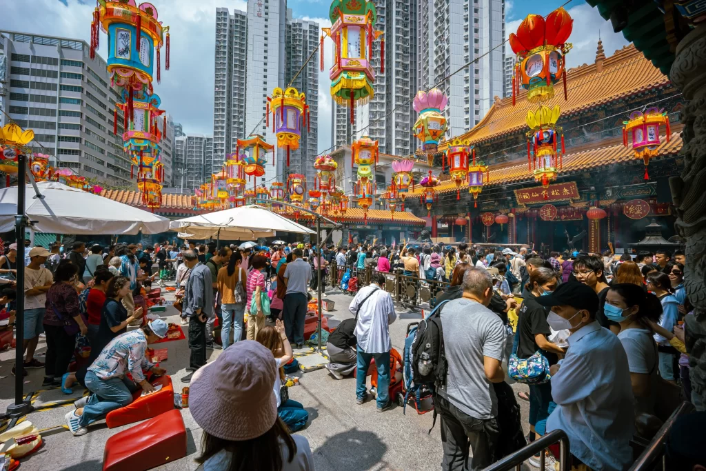 Lid&eacute; slav&iacute;c&iacute; č&iacute;nsk&yacute; nov&yacute; rok.