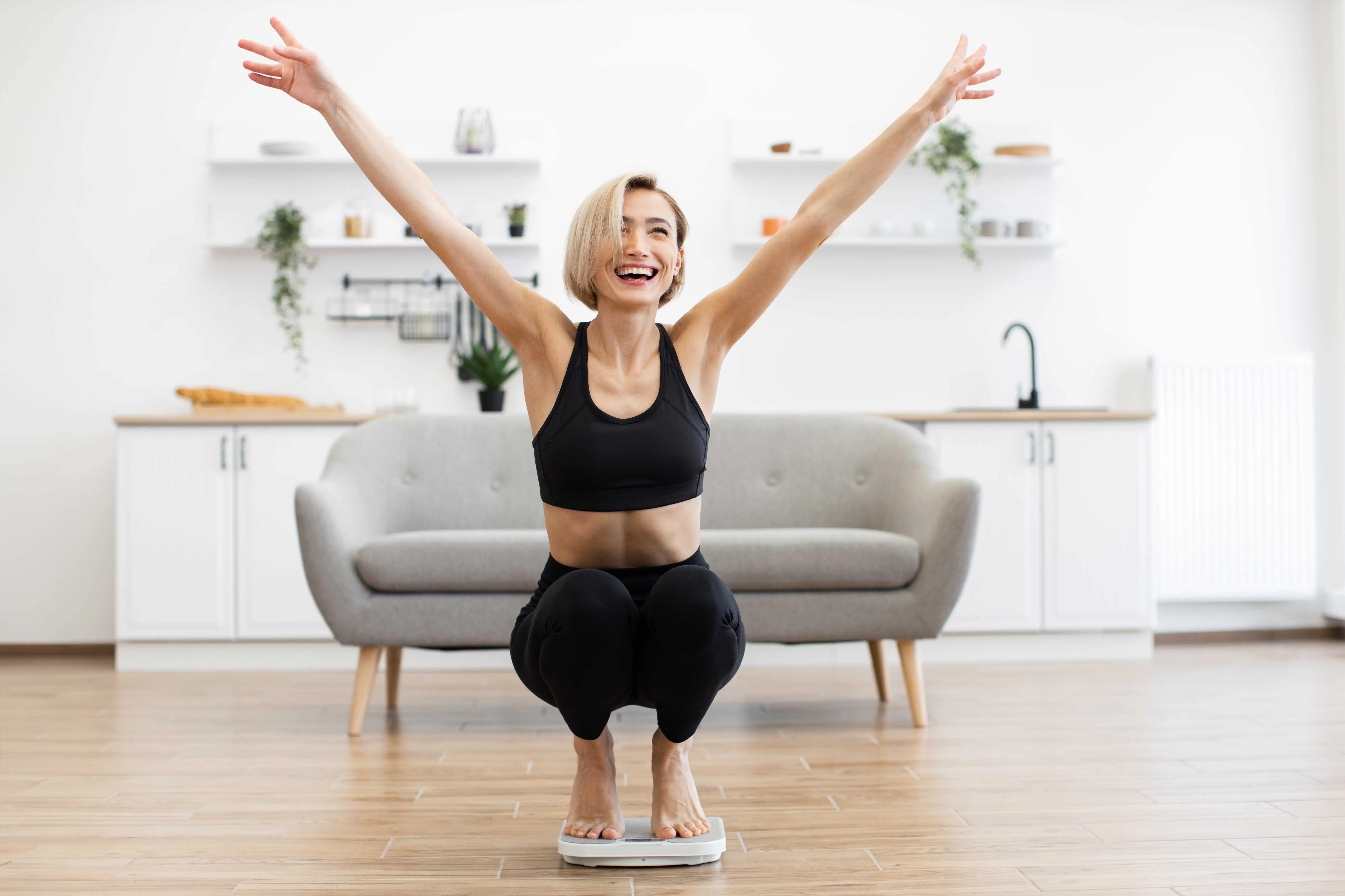 Kardamom pomáhá s hubnutím i trávením. Stačí špetka denně do smoothie nebo kaše