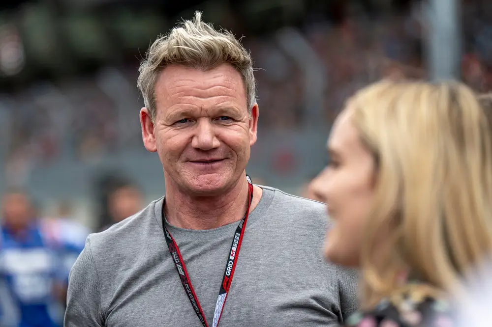 Gordon Ramsay ve společnosti. 