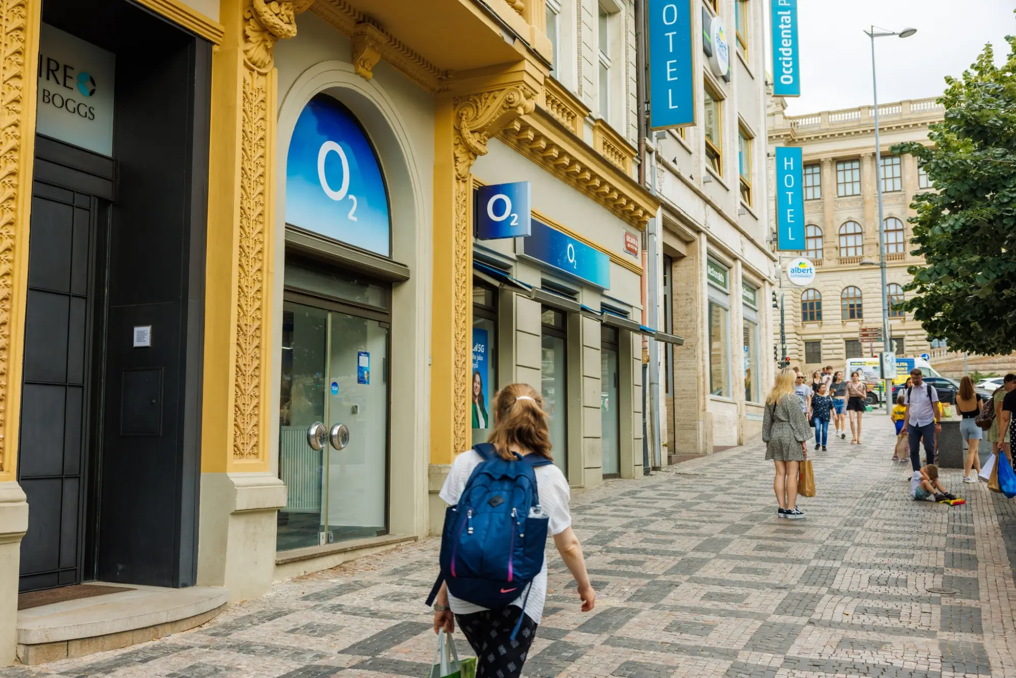 Chcete si vyjednat lepší ceny u dodavatelů energií a služeb? Návštěva pobočky může pomoci