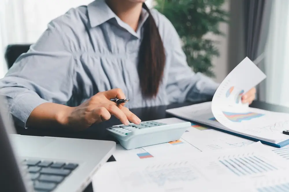 Daňové tipy a triky: Jak legálně využít slevu na poplatníka nebo odečíst dar charitě