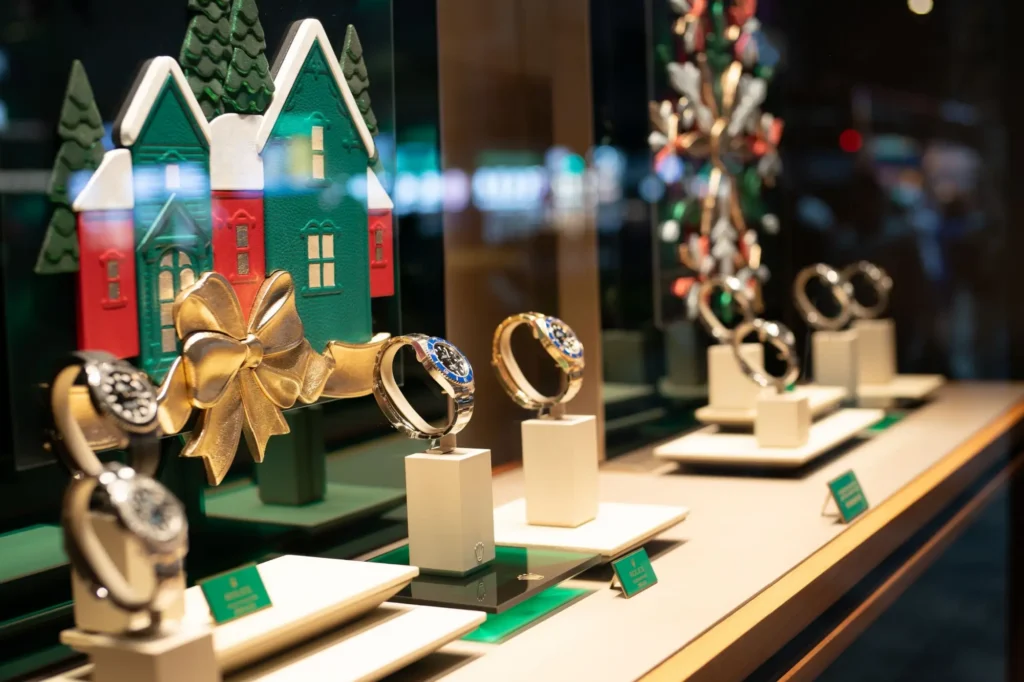 Vitr&iacute;na s luxusn&iacute;mi hodinkami