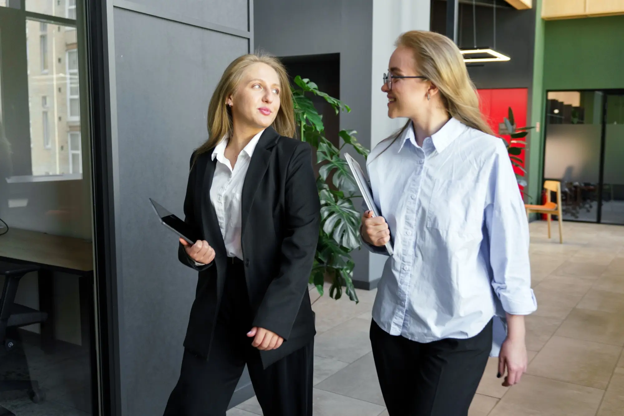 Pravidlo první hodiny pracovního dne: Všichni bohatí a úspěšní lidé dělají toto