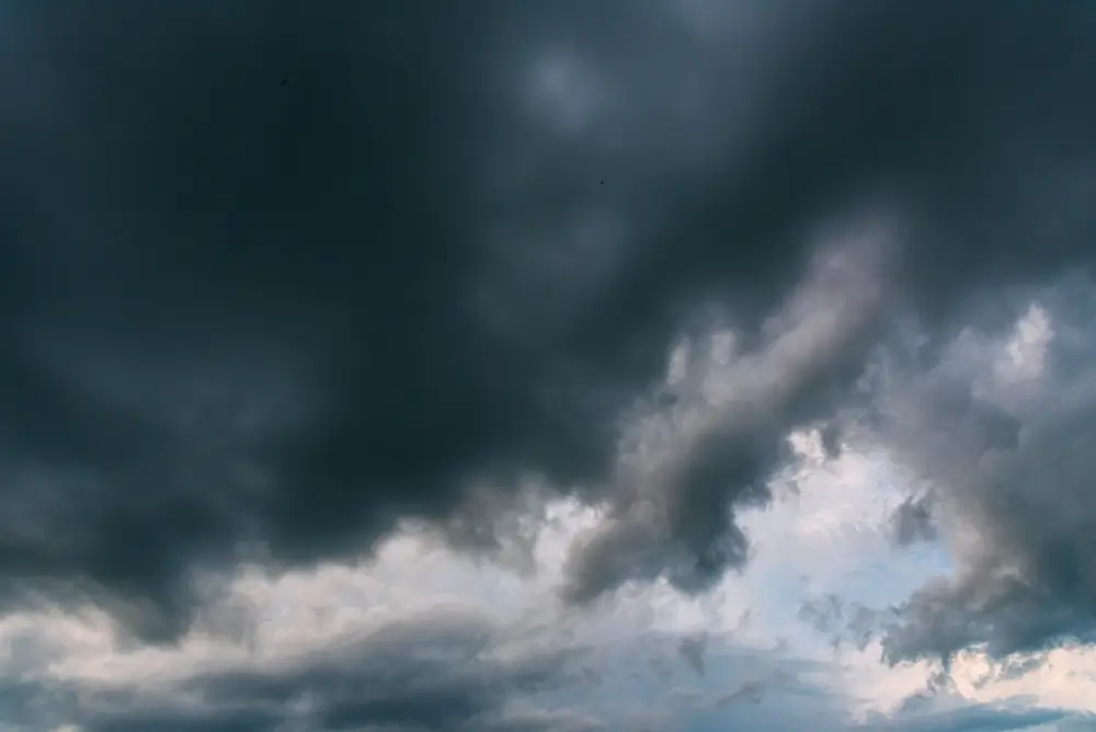 Meteorologové bijí na poplach. Do 24 hodin přijde nepříjemná změna. Připravit by se měli všichni od Aše až po Karvinou