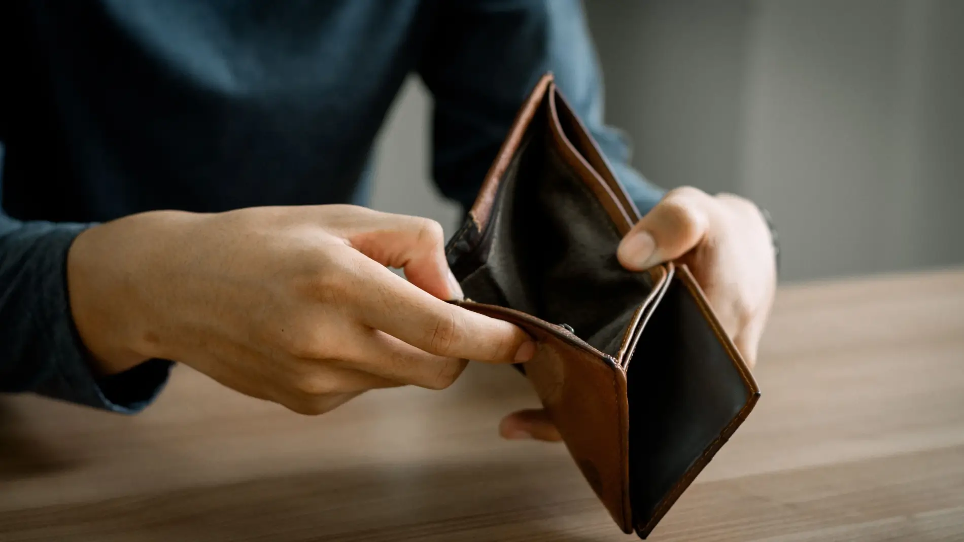 Muže zrozené v tomto znamení hvězdy proklely. I kdyby vydělali sebevíc peněz, vždycky je o všechno oberou ženy