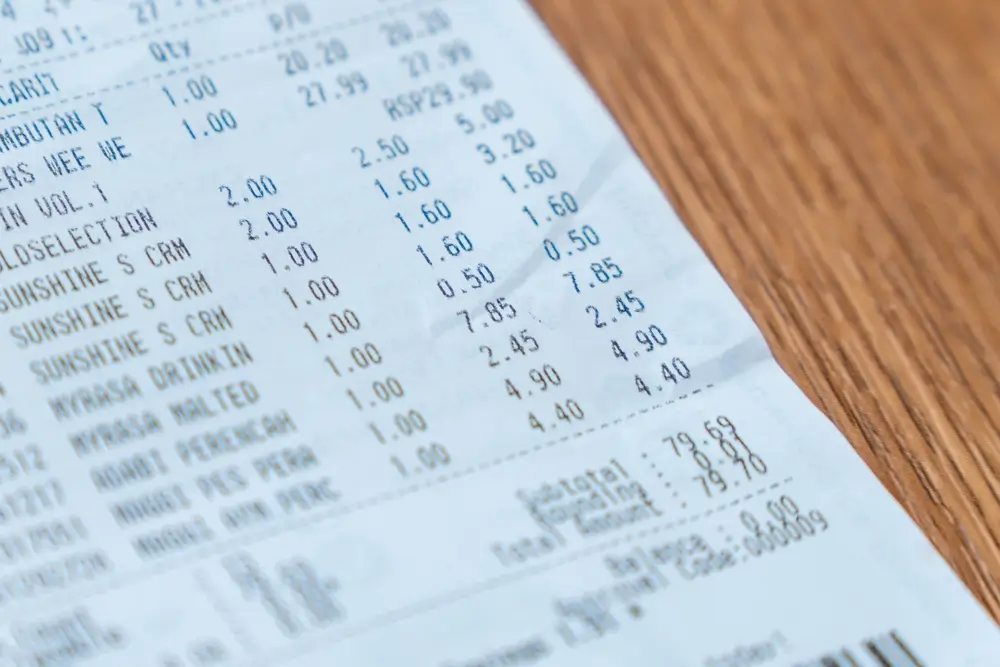 Nemáš chytrý mobil, nedostaneš účtenku. Tohle nařízení se českým důchodcům hodně nebude líbit