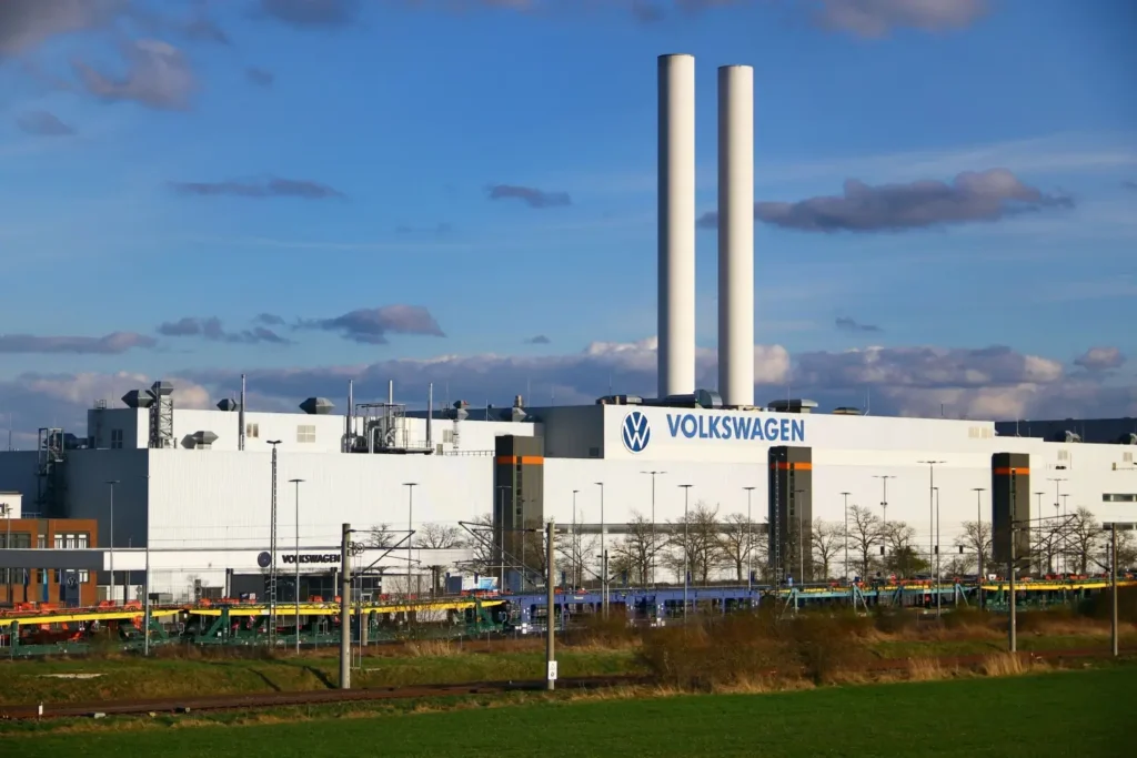 Pohled na v&yacute;robn&iacute; z&aacute;vod Volkswagen