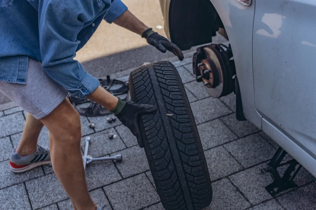 Přich&aacute;z&iacute; i čas přezouv&aacute;n&iacute;. Zvl&aacute;dněte jej hravě. 