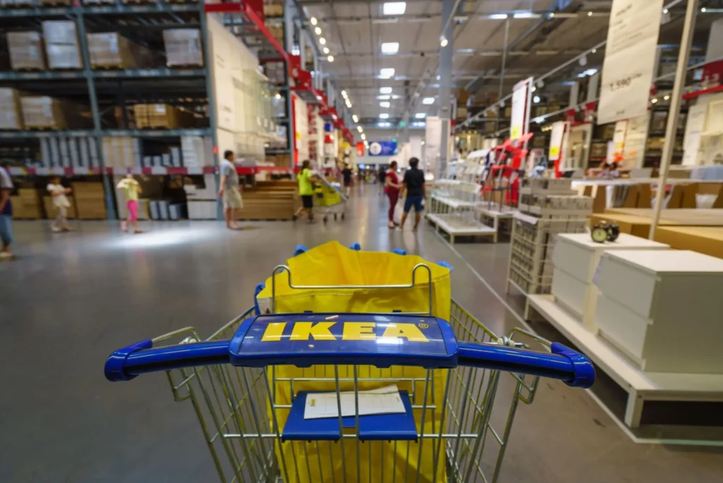 N&aacute;kupn&iacute; voz&iacute;k Ikea ve skladu