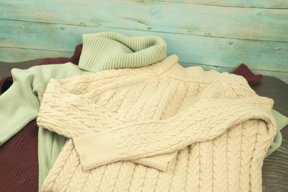 Svetry z kvalitního materiálu