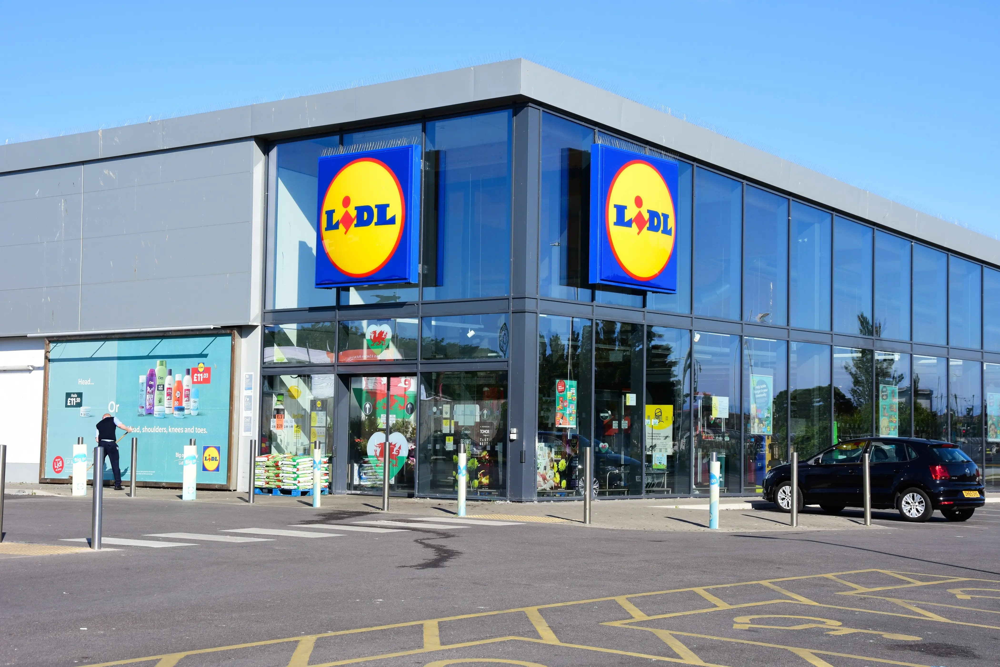 Dnes Češi zavalí Lidl. Značkový kávovar zlevnili o 3 300 Kč