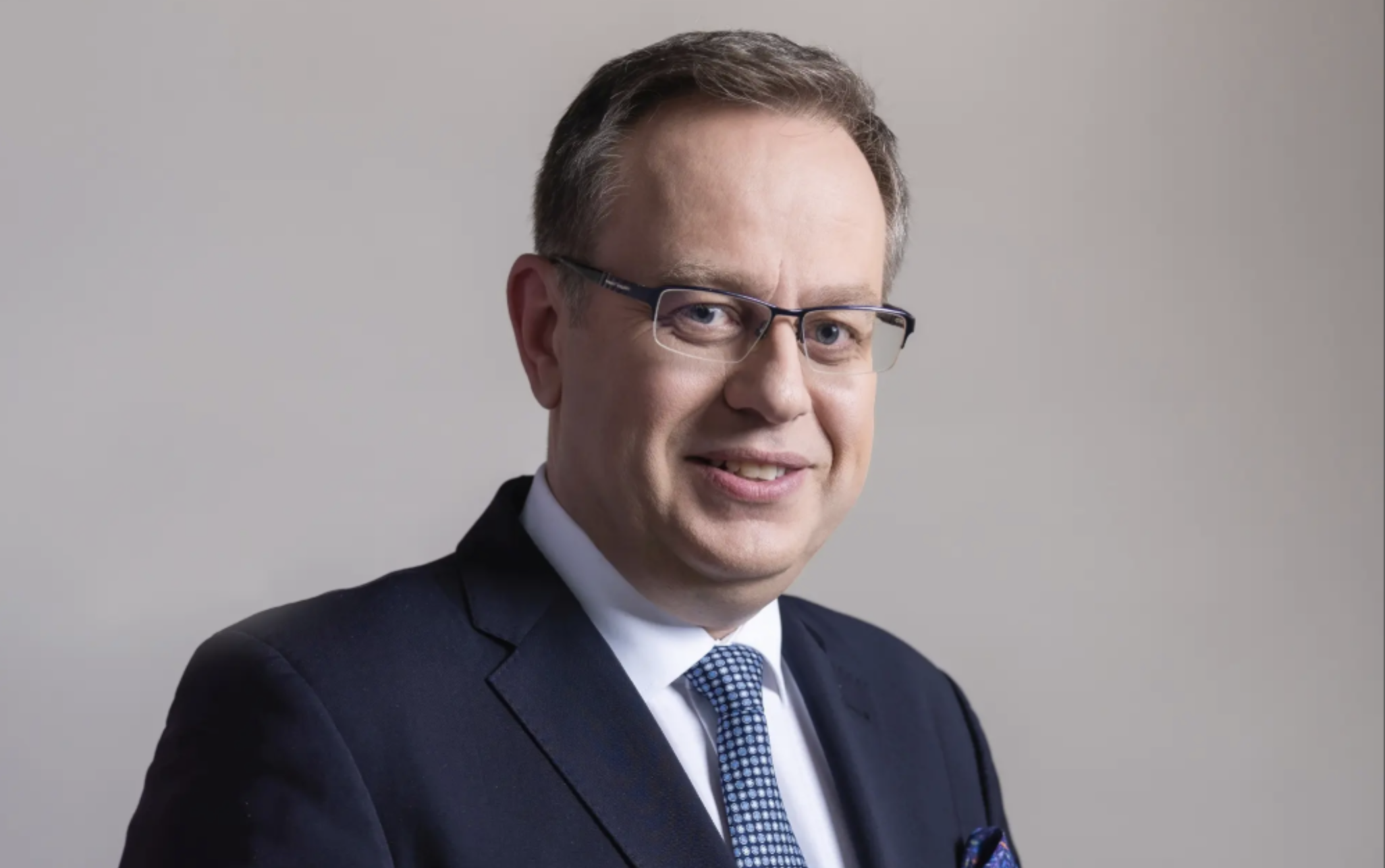 Odchod Václava Moravce z České televize: spor o vyváženost, nezávislost a budoucnost politických debat