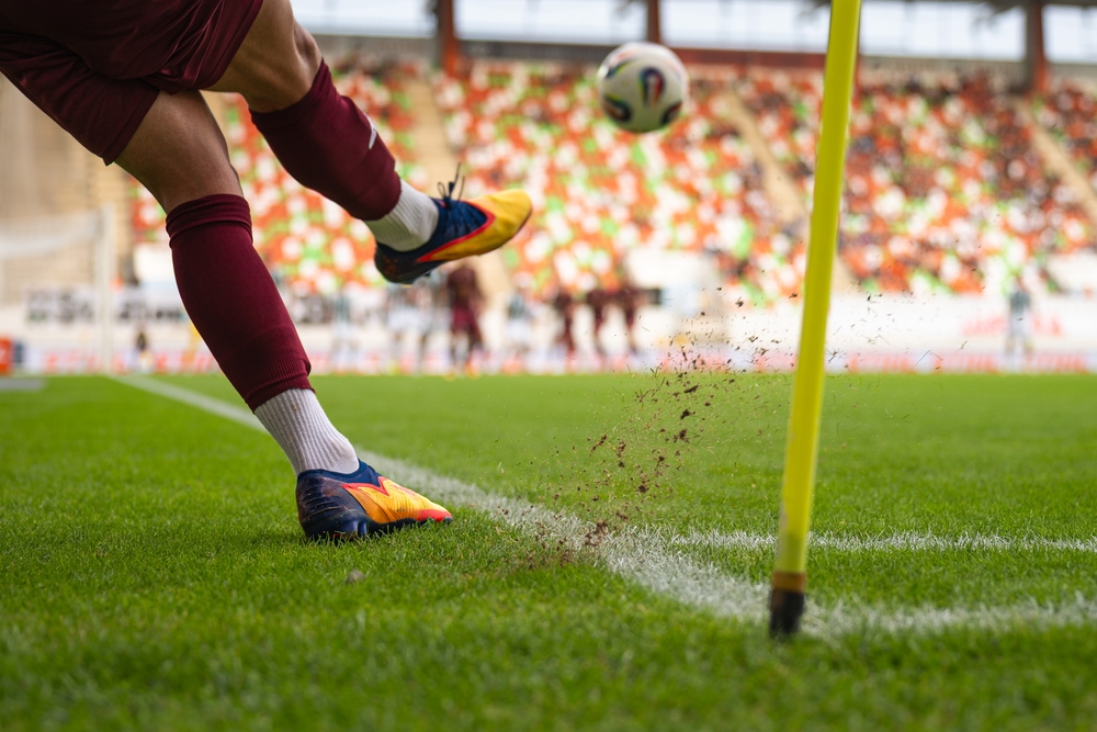 Policejní razie kvůli manipulacím zápasů: desítky obviněných a první vazby