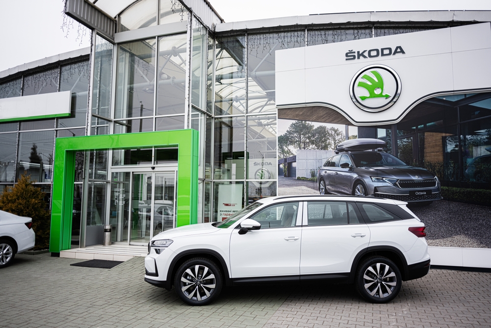 Největší Škoda v historii přichází: co všechno slibuje nové elektro‑SUV Peaq?