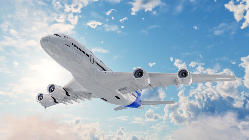 Evropě hrozí nedostatek leteckého paliva, aerolinky zdražují a ruší lety