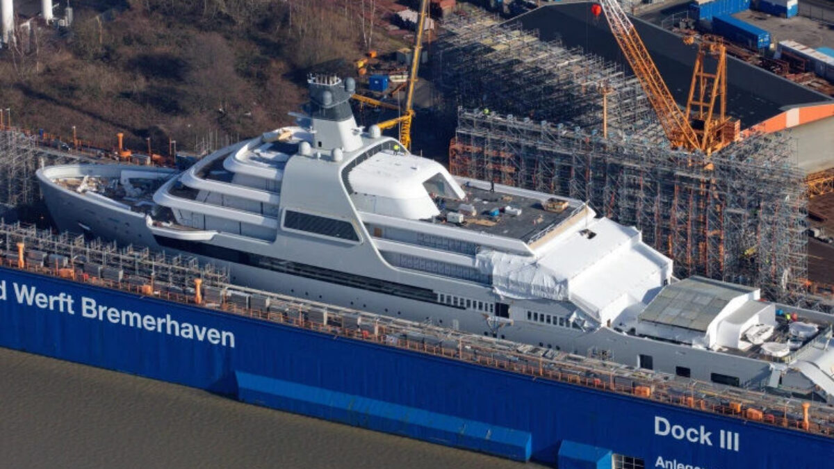 foto / THEYACHTPHOTO.COM