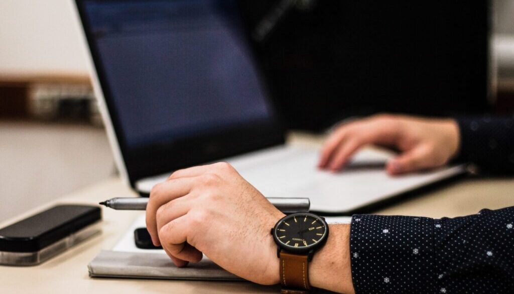 William Marques / Unsplash.com person using laptop