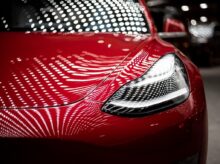 close-up photography of red car