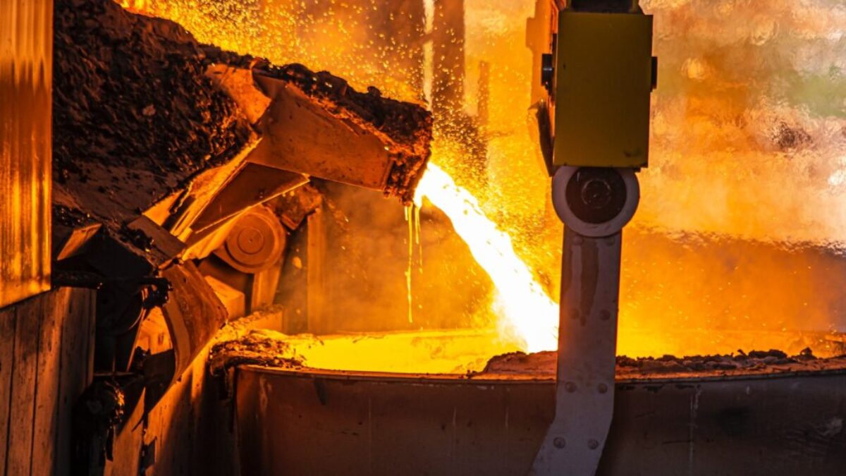 black and gray metal pipe