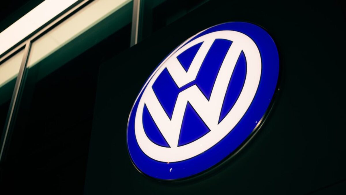 blue and white round b logo
