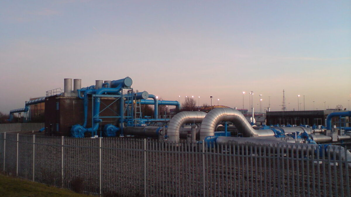 Alchemical gas pipe arrangement