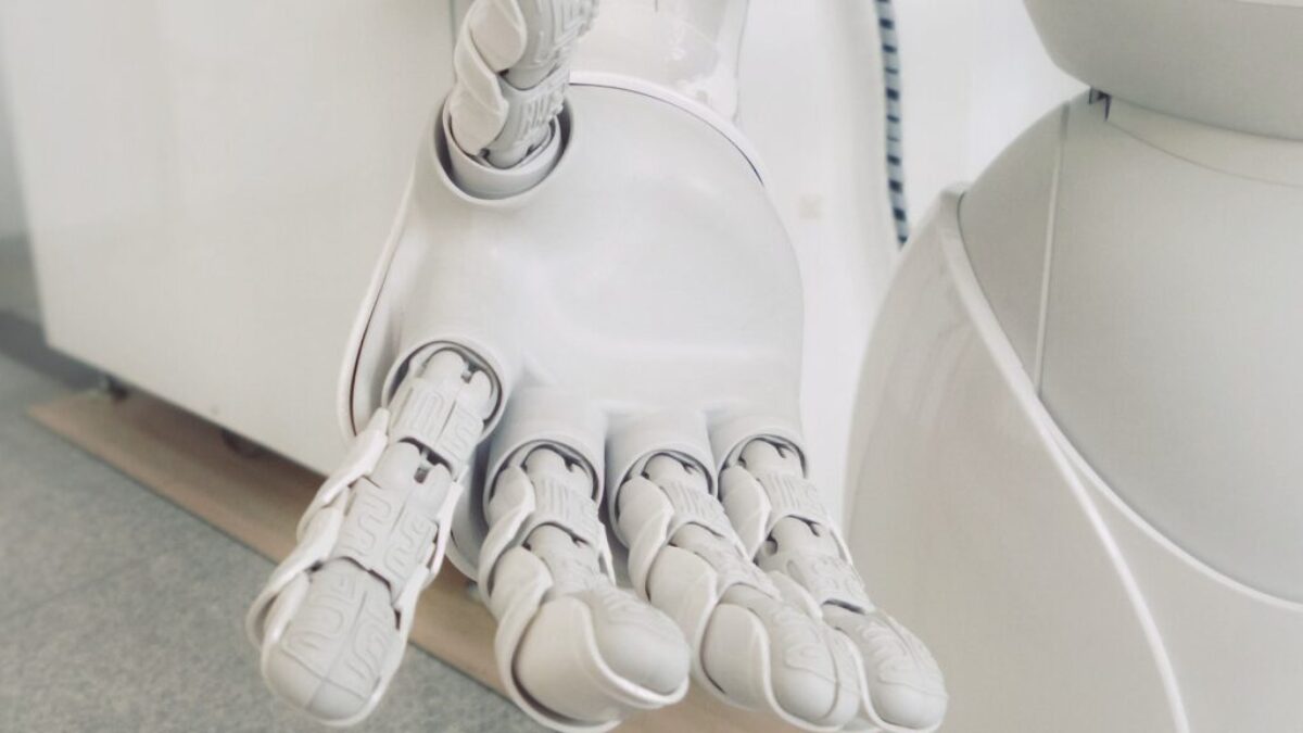 closeup photo of white robot arm