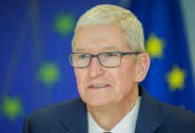 Šéf Apple Tim Cook je na překvapivé návštěvě Číny. Lobbuje za prodeje a setkal se s hráči populární hry