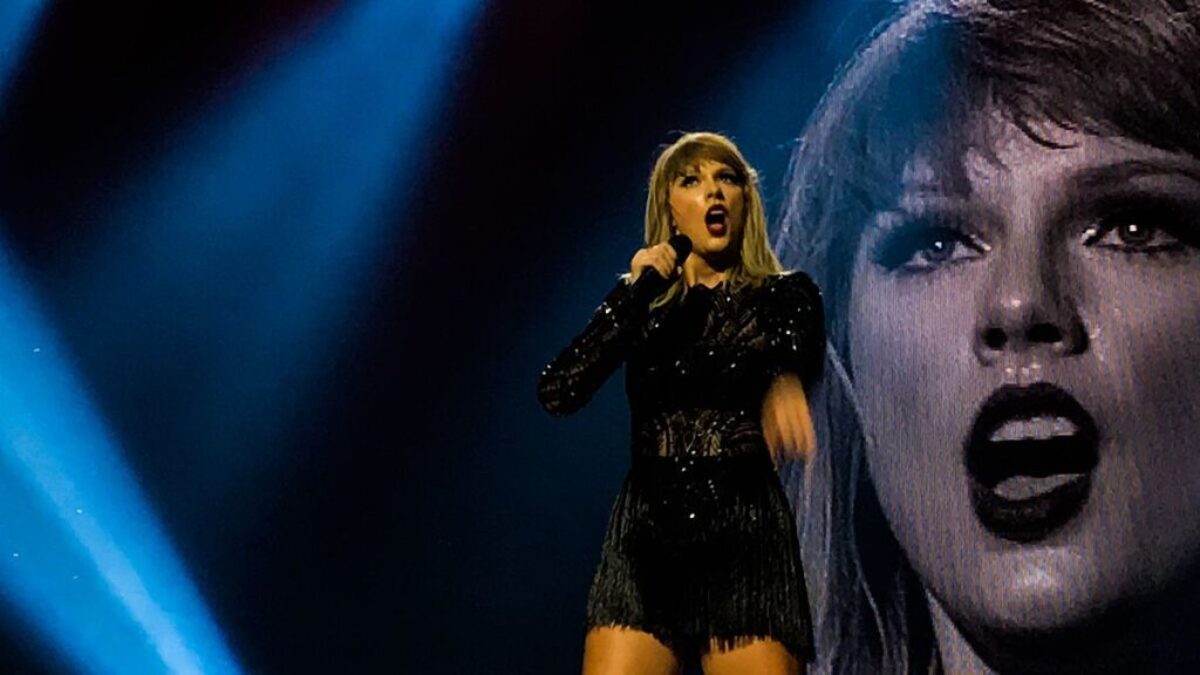 Zpěvačka Taylor Swift je stroj na peníze