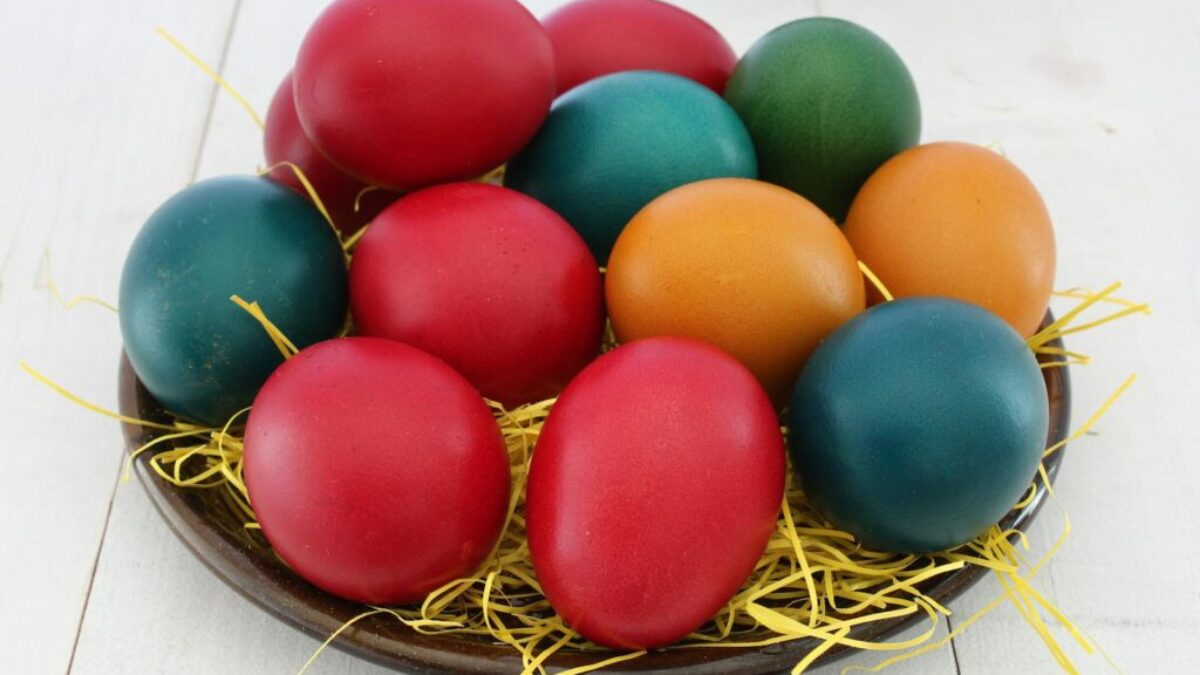 Red, Orange, and Green Printed Eggs Screenshot