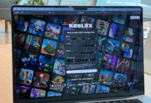 a laptop with a screen