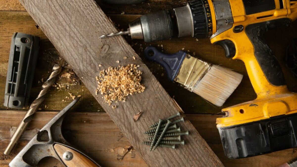 a couple of tools that are sitting on a table