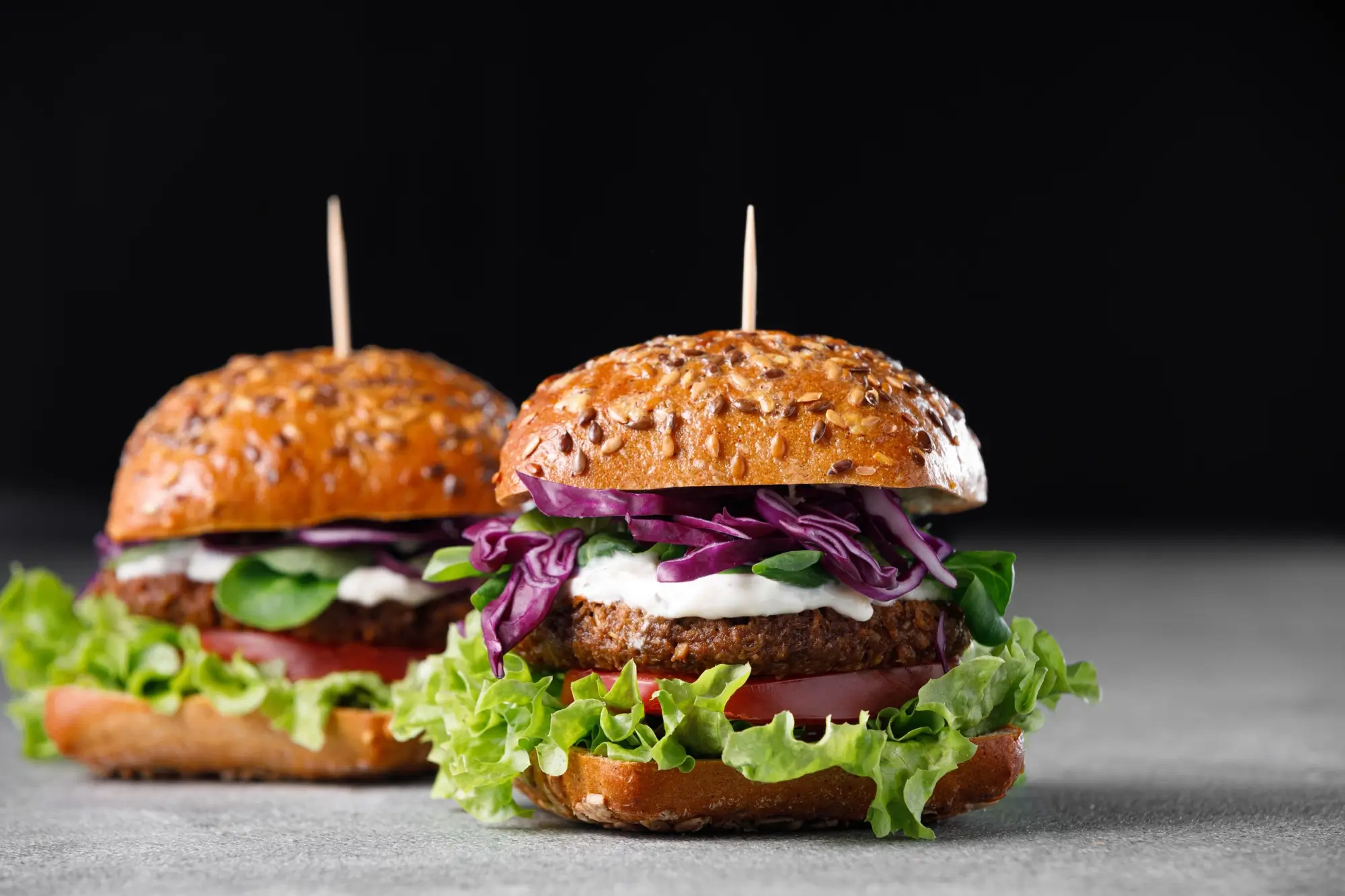 Shutterstock_2334142667 - ByznysDeník Veganské burgery