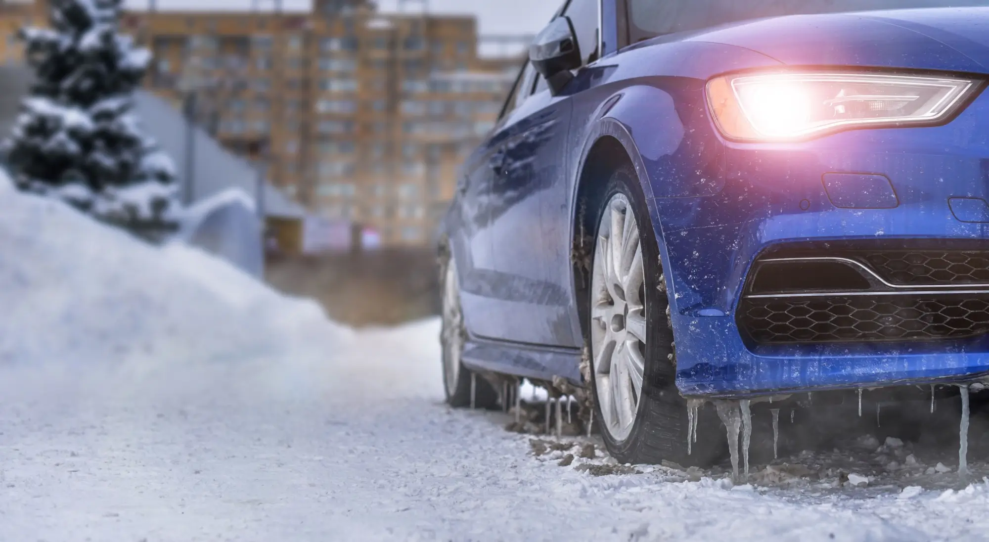 Shutterstock_1231006300 - ByznysDeník Zahřívání motoru auta na volnoběh