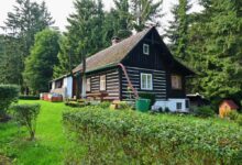 Celoroční bydlení na chatě je trend, kterému Češi propadli. Má ale i své stinné stránky. Zdroj: Shutterstock