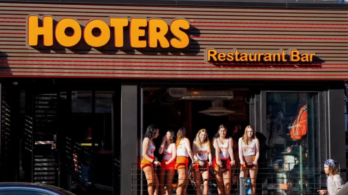 Hooters restaurace