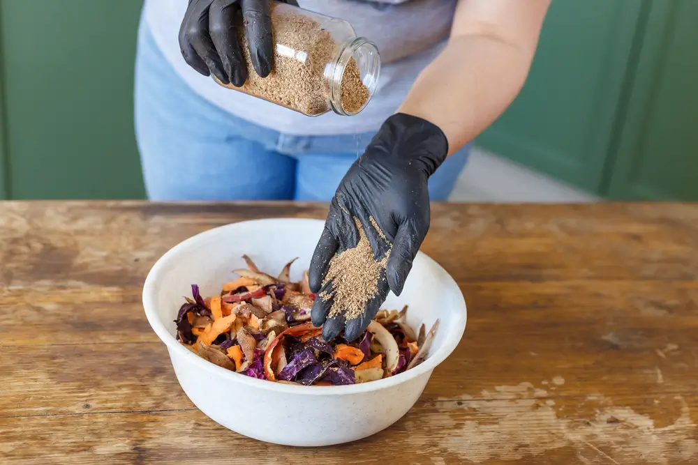 shutterstock_1696563658 - ByznysDeník Bokashi kompost.