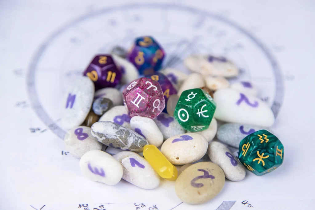 shutterstock_2355311343_optimized - ByznysDeník Astrologické a numerologické kameny