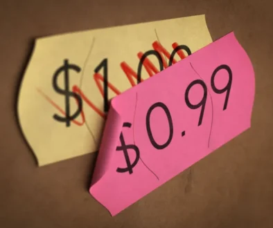 Cenovka ukazující srovnání 1,00 dolaru a 0,99 dolaru
